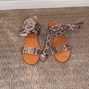 Vince Camuto snake skin type sandals. New